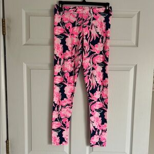 Lilly Pulitzer XL girls leggings like new